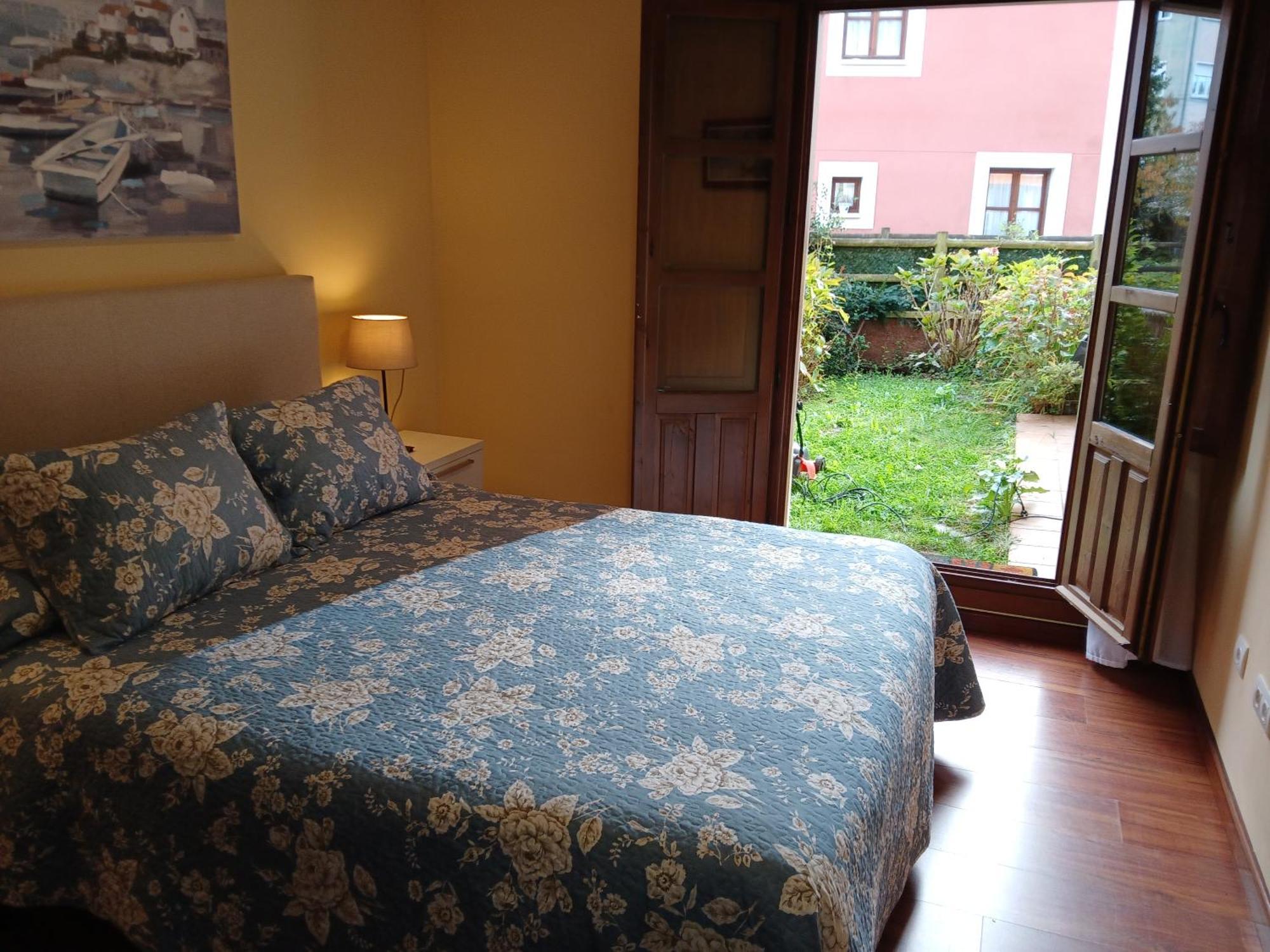Acogedor Bajo Con Terraza Y Vistas Lägenhet Nueva De Llanes Exteriör bild